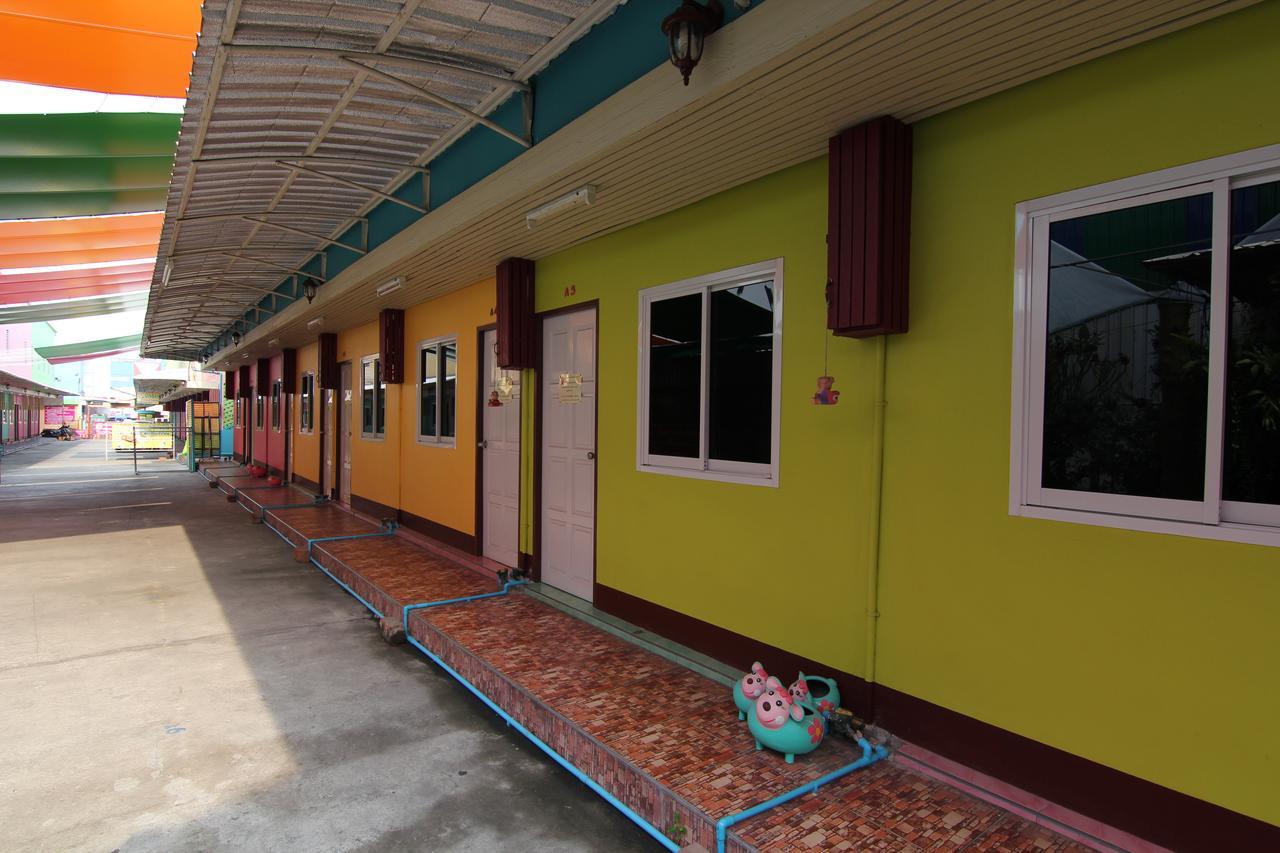 Winny Apartment Rayong Exterior foto